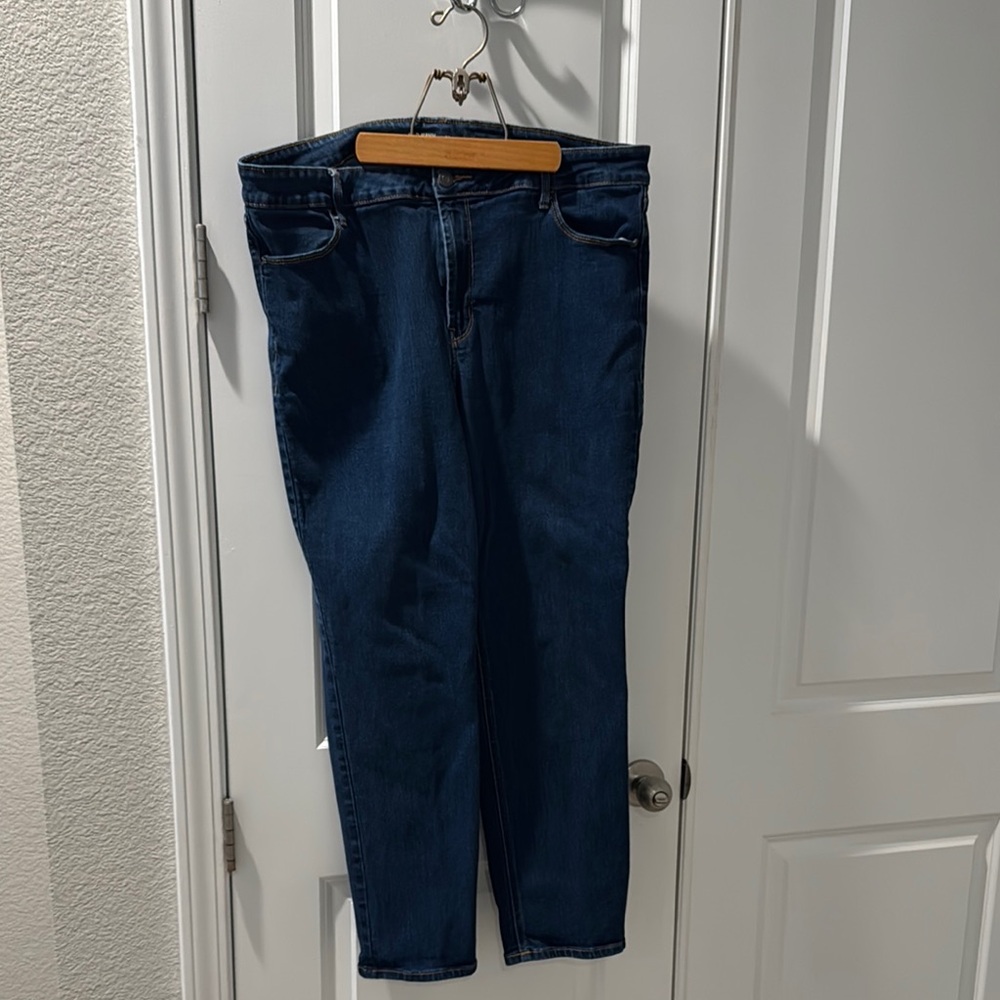 Old Navy Women's Indigo Straight Leg Jeans